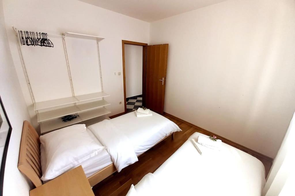 Apartment Rosa Mirca Mirca (Brac)