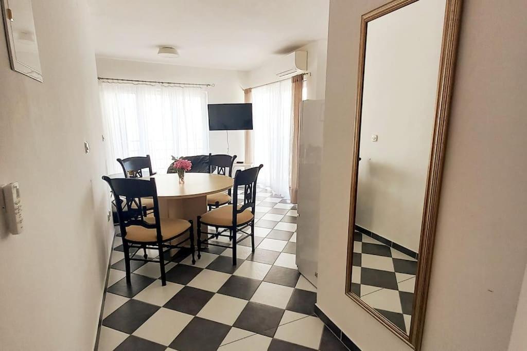 Rosa Mirca Apartment *